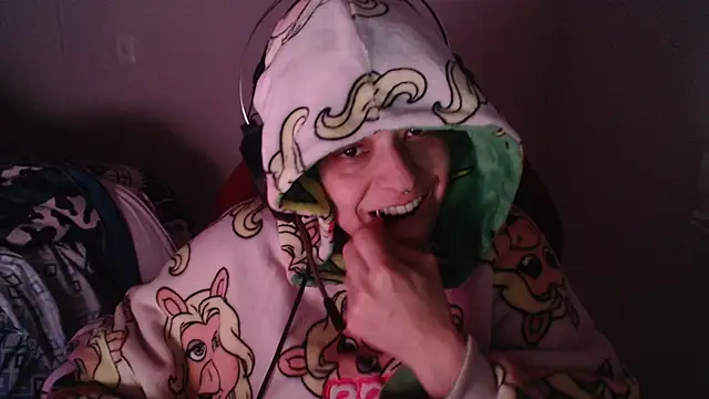 Snapshot of miss_carmila1 chatting on November 3, 12:27 am miss carmila1 online show from November 3, 12:27 am