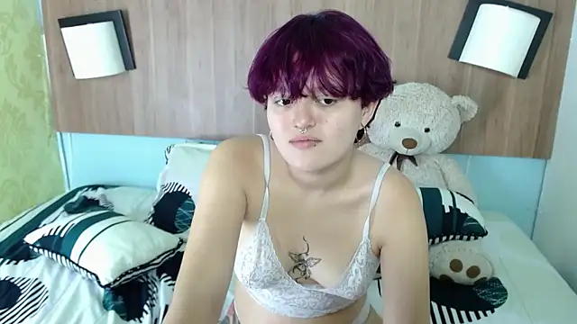 Snapshot of JadeAndJess_ chatting on September 17, 1:13 pm JadeAndJess online show from September 17, 1:13 pm