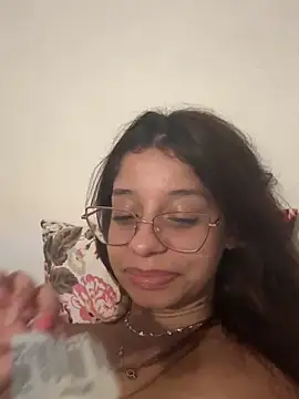 FadaPerigosa online show from April 4, 2:40 am