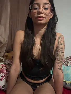 FadaPerigosa online show from June 12, 2:20 am