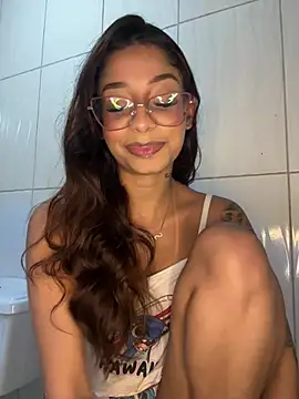FadaPerigosa online show from July 8, 2:13 am
