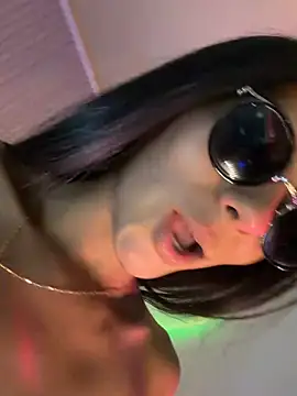 LilybethGray online show from May 3, 9:07 pm