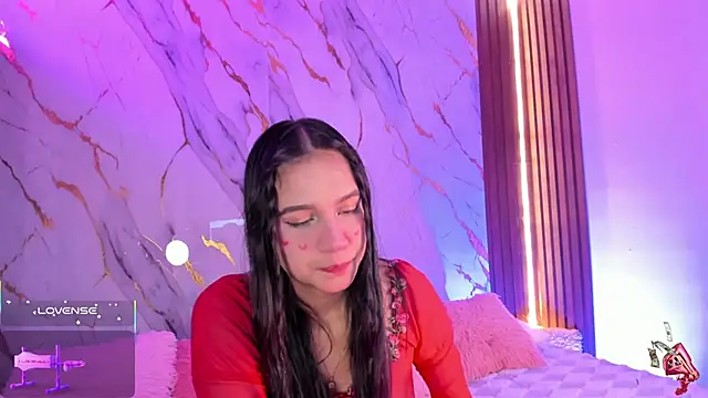 Emmiicute online show from October 23, 8:18 pm