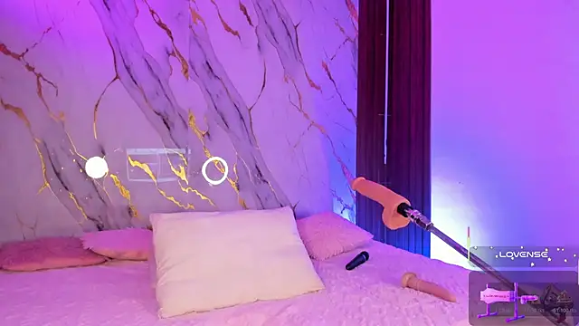 Emmiicute online show from January 9, 8:27 pm