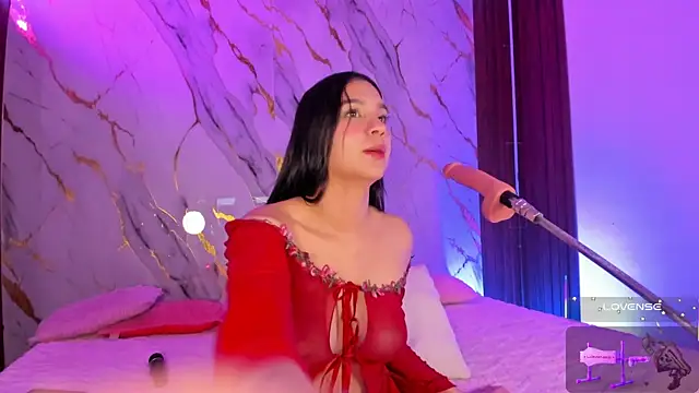 Emmiicute online show from January 11, 8:27 pm