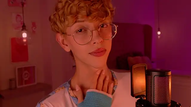 Snapshot of imDamiano chatting on November 1, 9:41 pm imDamiano online show from November 1, 9:41 pm