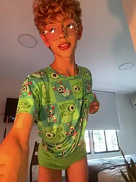 Snapshot of imDamiano chatting on November 23, 5:01 pm imDamiano online show from November 23, 5:01 pm