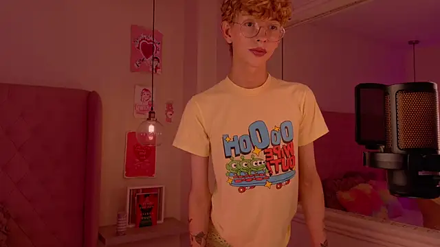 Snapshot of imDamiano chatting on November 10, 8:47 pm imDamiano online show from November 10, 8:47 pm