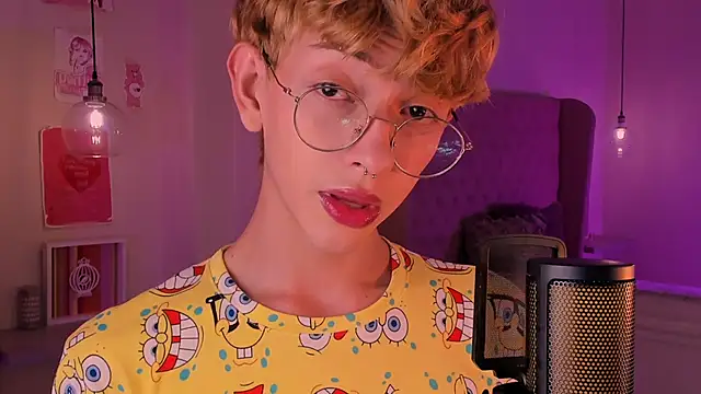 Snapshot of imDamiano chatting on October 23, 9:35 pm imDamiano online show from October 23, 9:35 pm