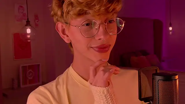 Snapshot of imDamiano chatting on November 3, 9:18 pm imDamiano online show from November 3, 9:18 pm