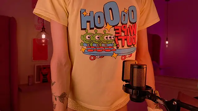 Snapshot of imDamiano chatting on November 7, 10:46 pm imDamiano online show from November 7, 10:46 pm