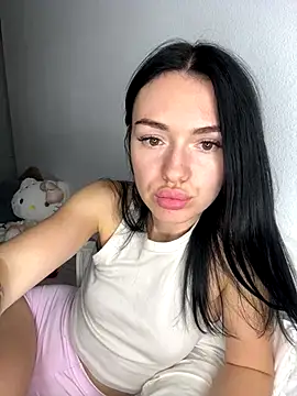 Snapshot of karrr__aaa chatting on October 13, 8:21 pm karrr aaa online show from October 13, 8:21 pm