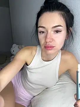 Snapshot of karrr__aaa chatting on October 12, 7:48 pm karrr aaa online show from October 12, 7:48 pm