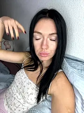 Snapshot of karrr__aaa chatting on October 3, 8:54 pm karrr aaa online show from October 3, 8:54 pm