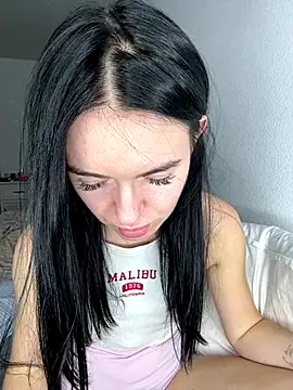 Snapshot of karrr__aaa chatting on November 13, 9:40 pm karrr aaa online show from November 13, 9:40 pm