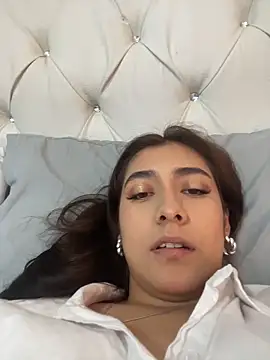 miaftmax online show from October 21, 7:35 pm