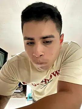 miaftmax online show from September 26, 8:05 pm