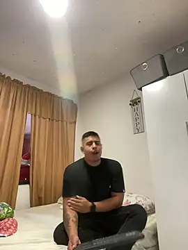 miaftmax online show from January 10, 8:15 pm