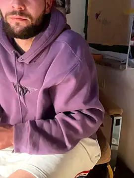 Snapshot of Mexxwell69 chatting on November 8, 1:31 am Mexxwell69 online show from November 8, 1:31 am