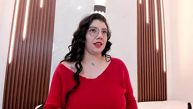 CarolinaMejia online show from December 5, 4:38 pm