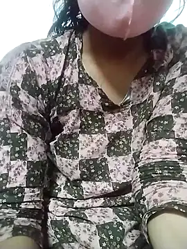 Snapshot of Nusrat-Q chatting on September 15, 3:23 pm Nusrat-Q online show from September 15, 3:23 pm