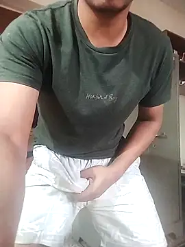 COme8989 online show from February 11, 12:05 pm