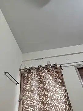 Snapshot of indtune4 chatting on September 21, 5:01 am indtune4 online show from September 21, 5:01 am