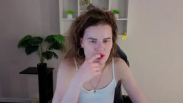 Wanda Gomez online show from May 4, 2:42 pm