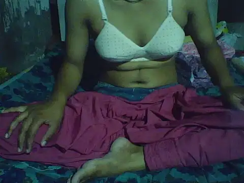 sweet  spriya online show from October 2, 4:43 pm