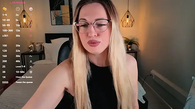 Lexi terele online show from October 10, 6:47 am