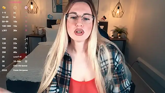 Lexi terele online show from October 2, 7:01 am