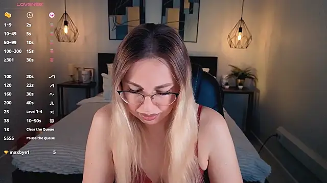 Lexi terele online show from October 12, 6:48 am