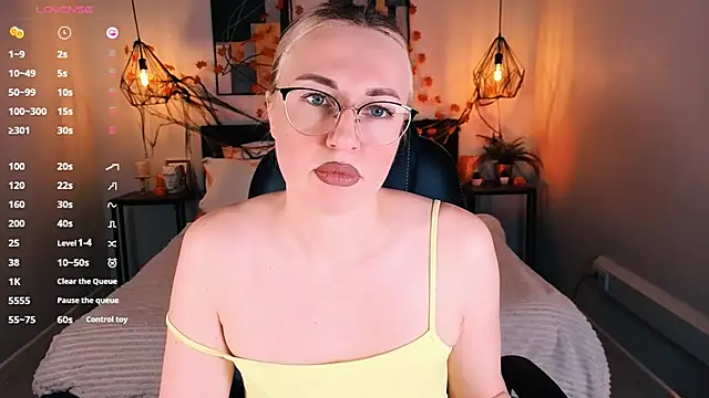 Lexi terele online show from November 15, 7:01 am