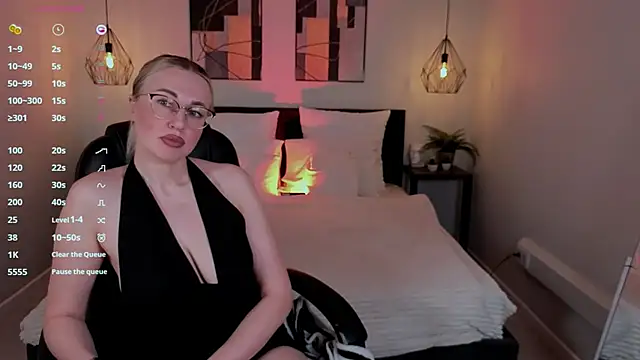 Lexi terele online show from November 25, 6:47 am