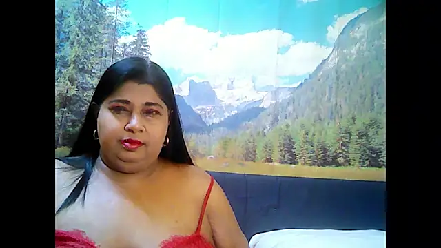 Snapshot of indianhoney694u chatting on October 15, 5:06 am indianhoney694u online show from October 15, 5:06 am