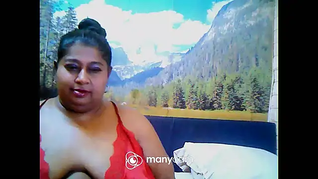 Snapshot of indianhoney694u chatting on February 27, 8:46 am indianhoney694u online show from February 27, 8:46 am