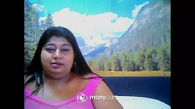 Snapshot of indianhoney694u chatting on March 10, 8:39 am indianhoney694u online show from March 10, 8:39 am