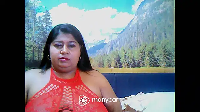 Snapshot of indianhoney694u chatting on March 7, 5:28 pm indianhoney694u online show from March 7, 5:28 pm