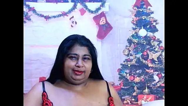 indianhoney694u online show from December 17, 5:34 am