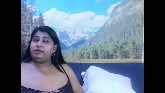 indianhoney694u online show from February 23, 5:46 pm