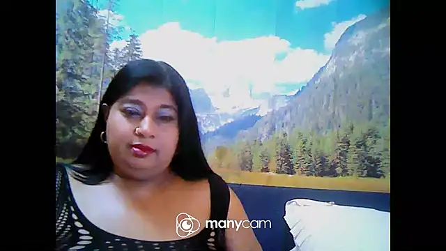 Snapshot of indianhoney694u chatting on March 7, 5:18 am indianhoney694u online show from March 7, 5:18 am