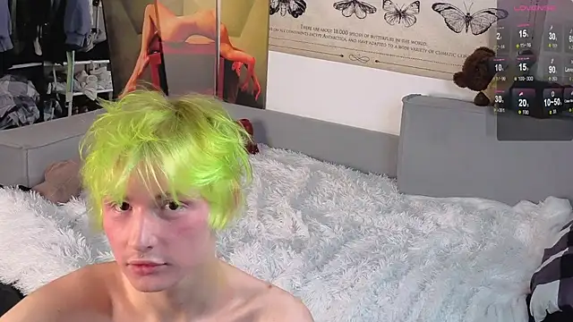 Your avatar online show from November 25, 12:38 pm