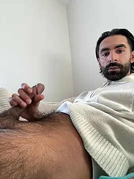 Snapshot of SergioGarcia93 chatting on April 14, 1:27 pm SergioGarcia93 online show from April 14, 1:27 pm