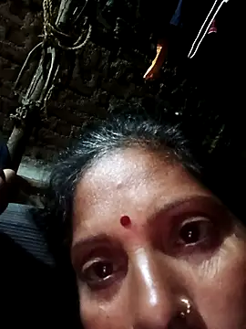 Snapshot of Suhana_pandit chatting on November 8, 9:18 pm Suhana pandit online show from November 8, 9:18 pm