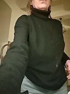 DaisyDea online show from November 16, 7:07 pm