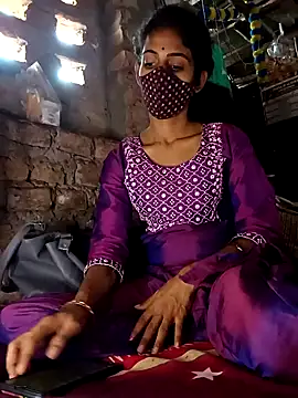 priyastrip314 online show from November 5, 9:23 am