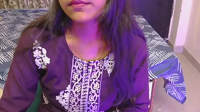 hoty-priya online show from June 19, 5:24 am