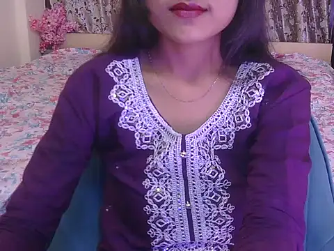 hoty-priya online show from February 8, 4:43 am