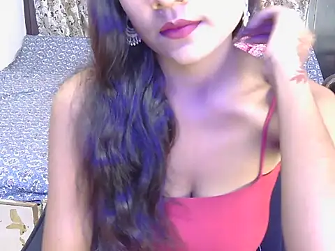 Snapshot of hoty-priya chatting on October 31, 4:42 am hoty-priya online show from October 31, 4:42 am