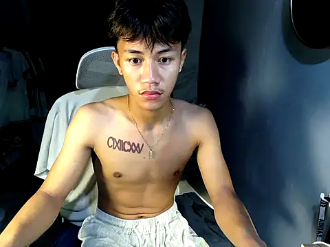 naughtyboyloy 0 online show from May 6, 9:41 pm